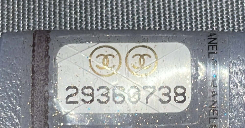 Chanel Round Compartment Clutch With #223907C21B - Picture 6 of 6